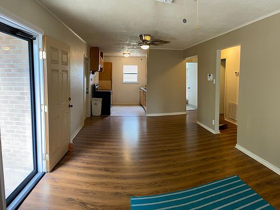 2nd image of 5826 Cain Dr