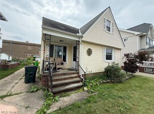 9512 Dorothy Ave, Garfield Heights, OH 44125