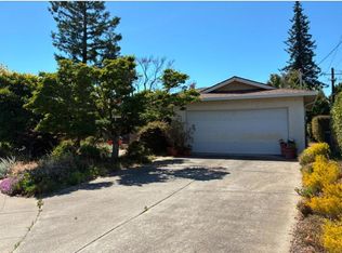 692 McCarty Ave, Mountain View, CA 94041