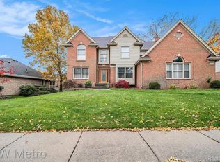 43455 Bennington Dr, Novi, MI 48375