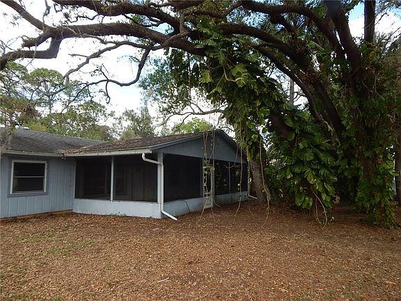 2nd image of 1615 71st Ct