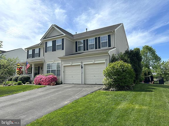 2nd image of 524 Brookfield Dr