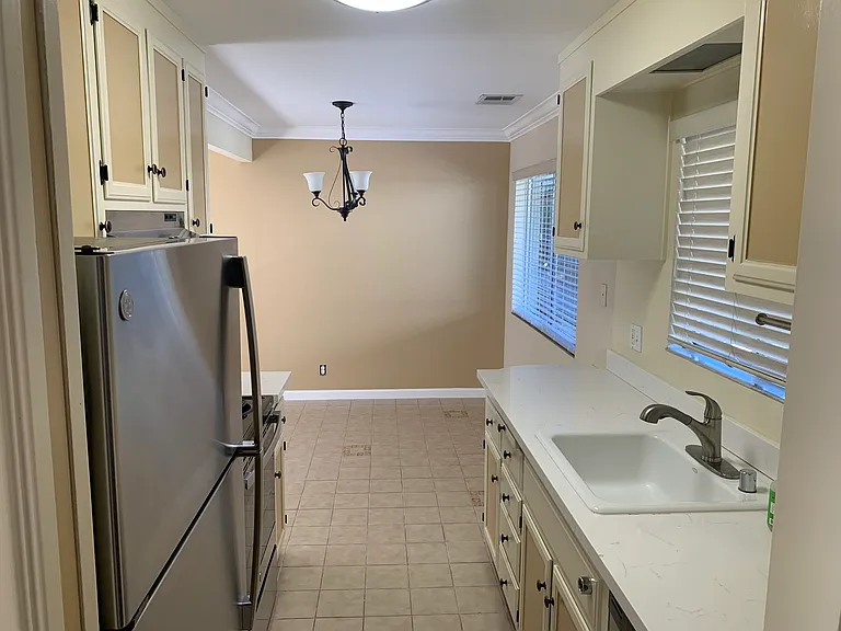 Pinehaven Garden Apartments — Photo 28
