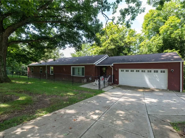 135 Devils Den Rd, Burgettstown, PA 15021