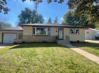 359 N State St, Chilton, WI 53014