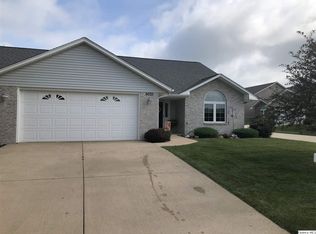 5033 Lake Ridge Dr, Quincy, IL 62305