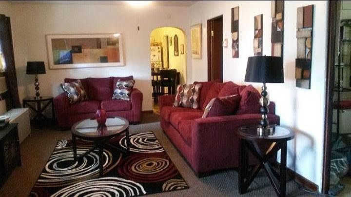 Living Room - Photo 1