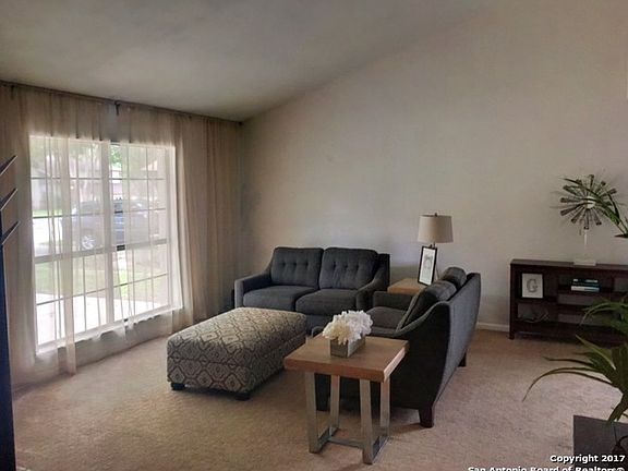 4th image of 2309 Tory Hill St
