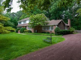 2115 Middletown Lincroft Rd, Middletown, NJ 07748