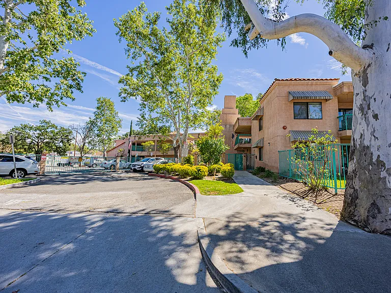 22815 Market St #110 — Photo 18