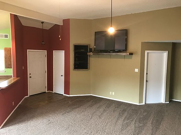 3rd image of 7917 Forest Cabin