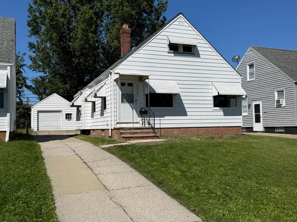 13101 Oak Park Blvd, Garfield Heights, OH 44125