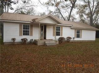 7 Hammond St, Enigma, GA 31749