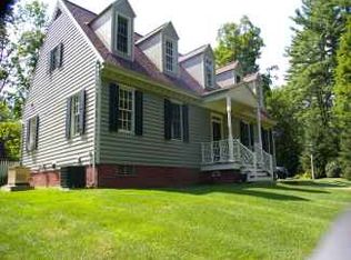 35 Hubbell Ln Ext, Lake George, NY 12845