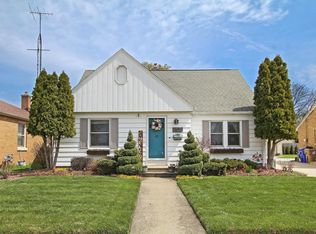 7521 25th Ave, Kenosha, WI 53143