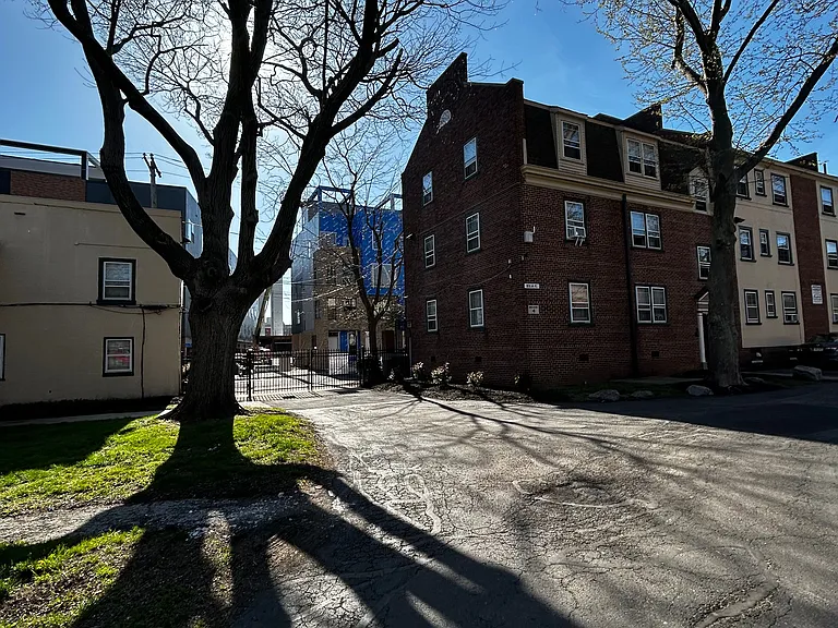 722 N Ter #C — Photo 13