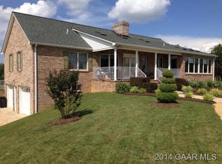 134 Sunny Ln, Stuarts Draft, VA 24477