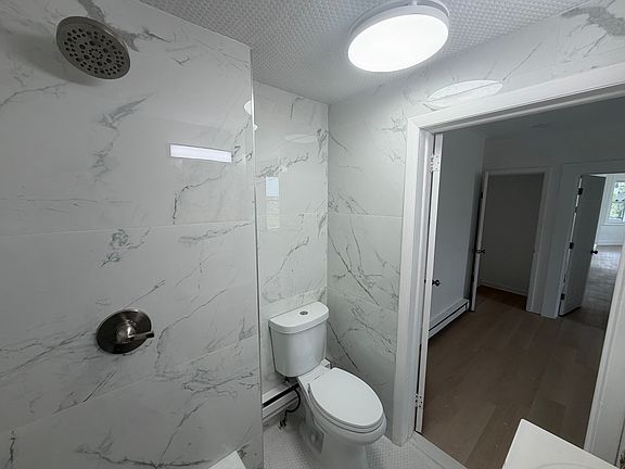 4th image of 514-516 Harrison Ave #1