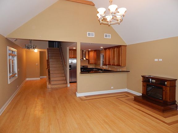 2nd image of 5039 W 23rd Pl