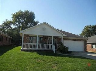 107 Divinity Ct, Mooresville, IN 46158