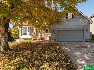 6404 N 150th St, Omaha, NE 68116