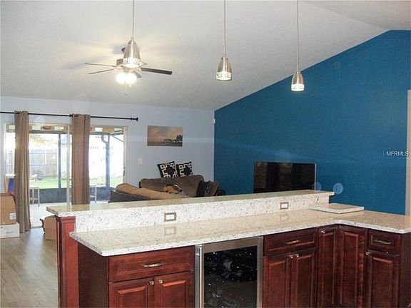 3rd image of 9331 Dorset Dr