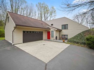 4711 Draper Rd, Jackson, MI 49203