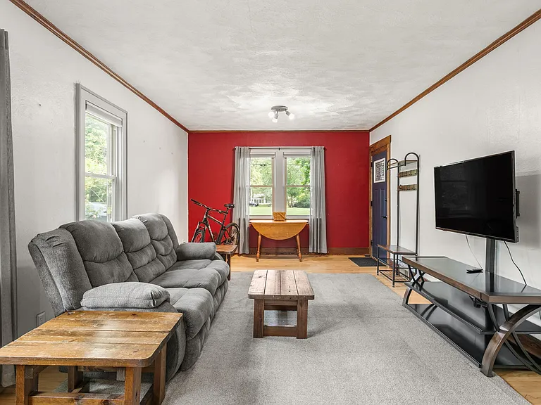248 Murray St — Photo 4