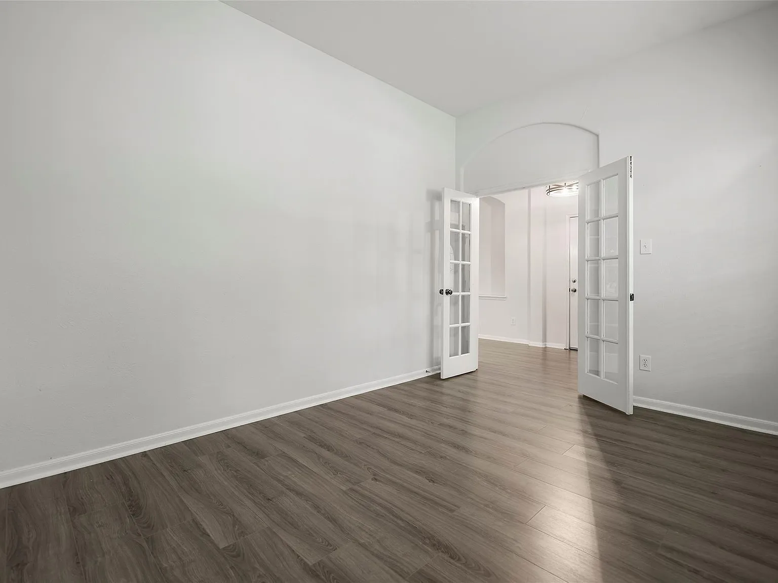 3 bed, 2.0 bath, 2134 sqft, $2,550 — Photo 4
