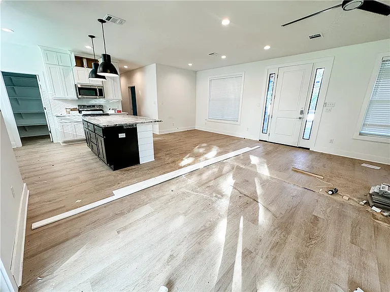 1307 Bayou Woods Dr — Photo 22
