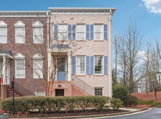 981 Pearl Pt, Sandy Springs, GA 30328