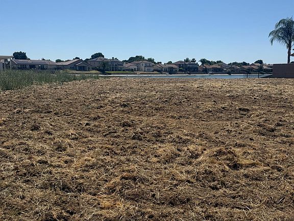 5th image of 8255 Lake Shore Dr