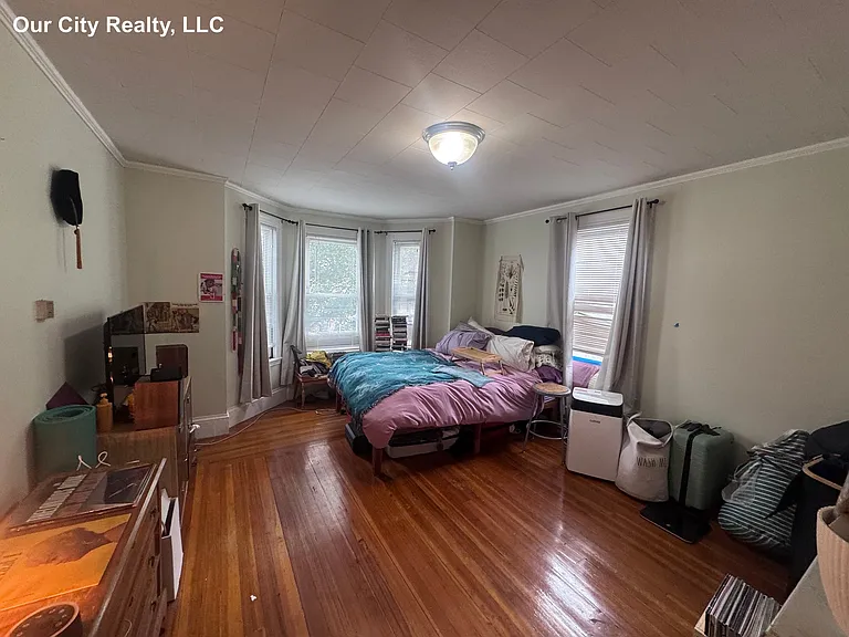 10 Wallace St #1L — Photo 3