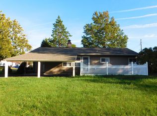 43 Broadleaf Rd, Levittown, PA 19057