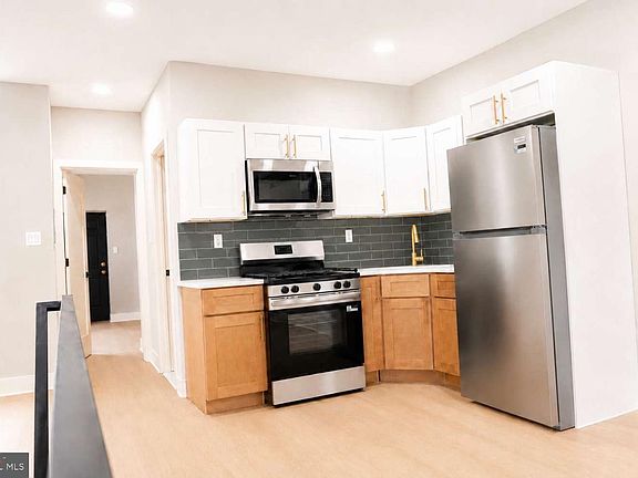 4th image of 6037 Delancey St