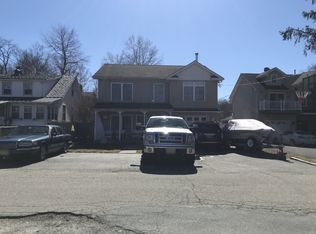 6 Grove Rd, Oak Ridge, NJ 07438