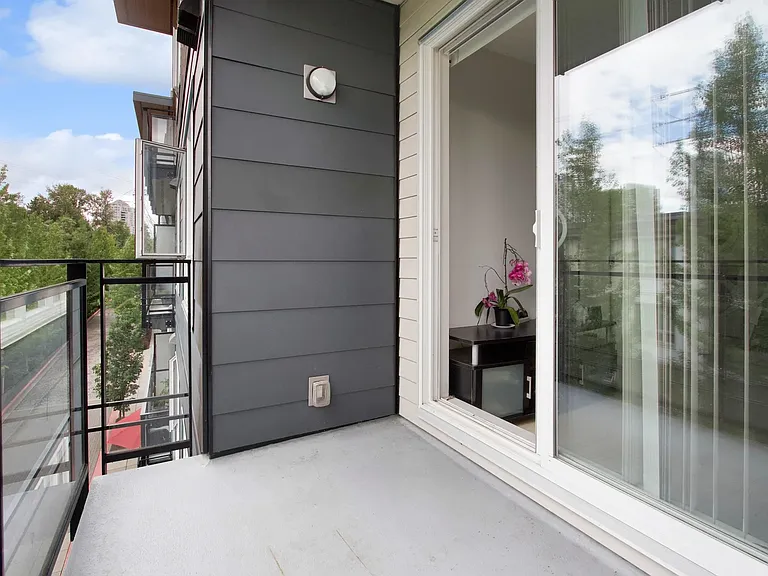13925 Fraser Hwy #D109 — Photo 20