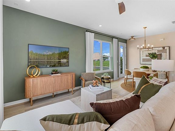 7th image of this home