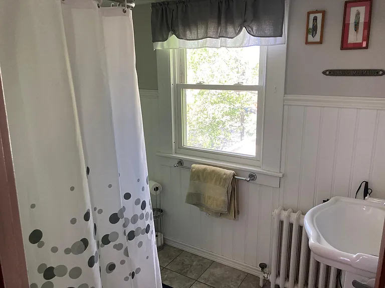Upstairs Bathroom