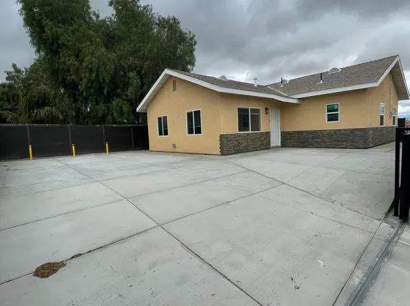 166 Gilmore Rd #2, Perris, CA 92570