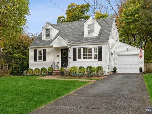 656 Alanon Rd, Ridgewood, NJ 07450