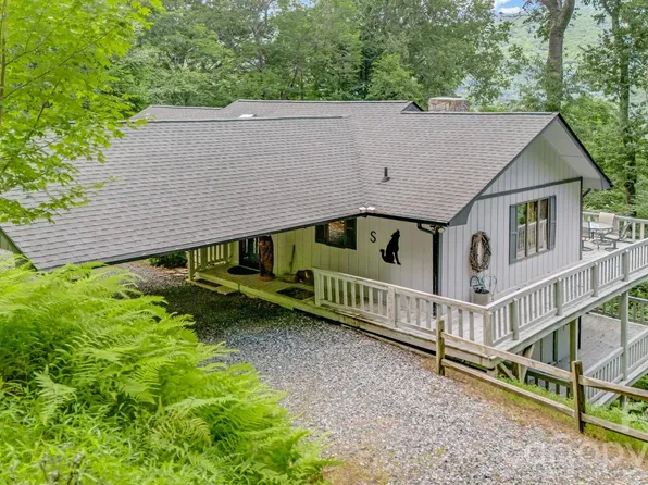 38 Bee Tree Ln, Mars Hill, NC 28754