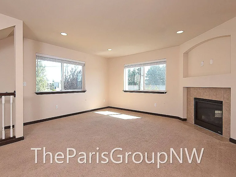 3303 132nd Pl SW — Photo 2