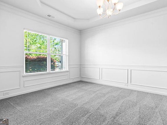 4th image of 1061 Blind Brook Cir