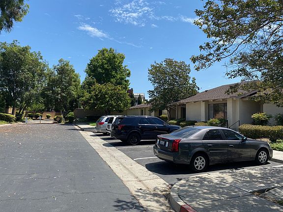 2nd image of 13104 La Jolla Cir #301C