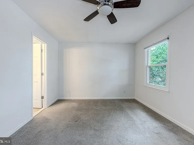 4116 Washington Blvd — Photo 16
