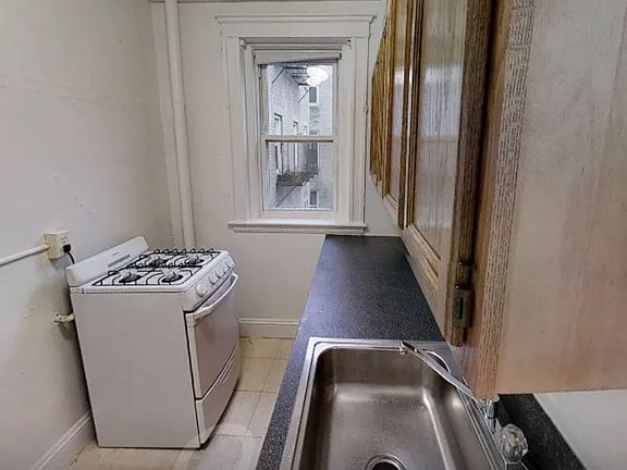 3rd image of 1161 Boylston St #32