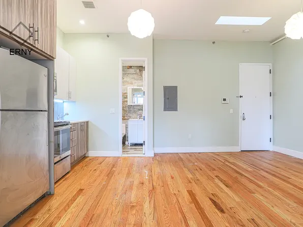 1285 Madison Street image 1 of 7