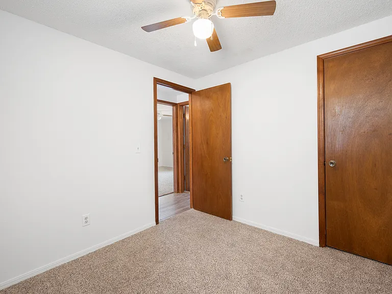 308 Corona Dr — Photo 9