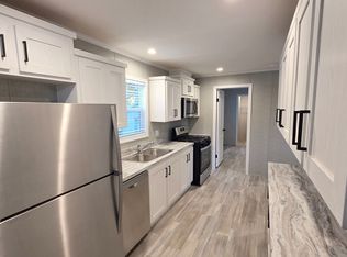 114 Virginia Ave, Elyria, OH 44035